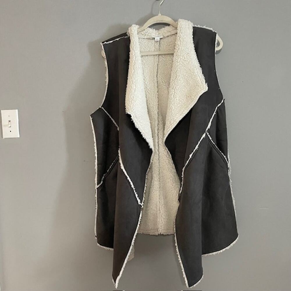 LuLaRoe Gray Faux Suede Sherpa Vest LARGE Festival Boho Western Cottage Country